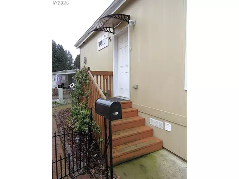 11714 SW Royal Villa Dr #97, Portland, OR 97224