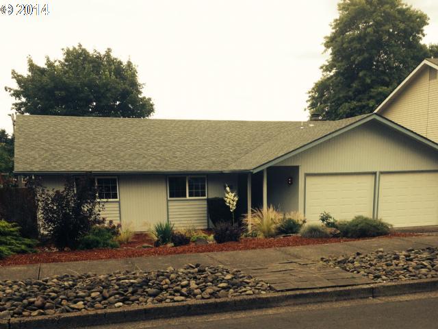 746 River Hills Dr, Springfield, OR 97477 photo 1