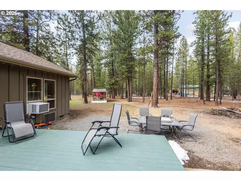 Exterior - 15784 Lava Dr, La Pine, OR 97739 photo 2 of 7