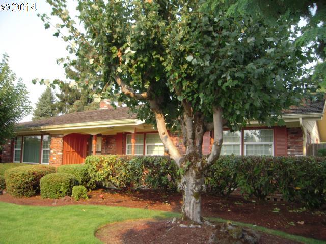 2283 20th St, Springfield, OR 97477 photo 1