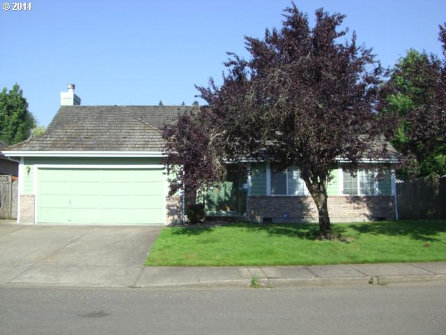 877 S 45th Pl, Springfield, OR 97478 photo 1