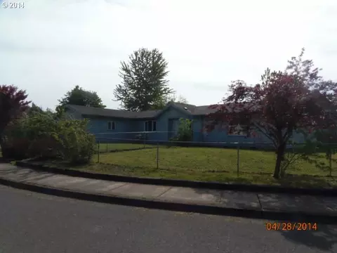 572 S 41st Pl, Springfield, OR 97478 photo 1