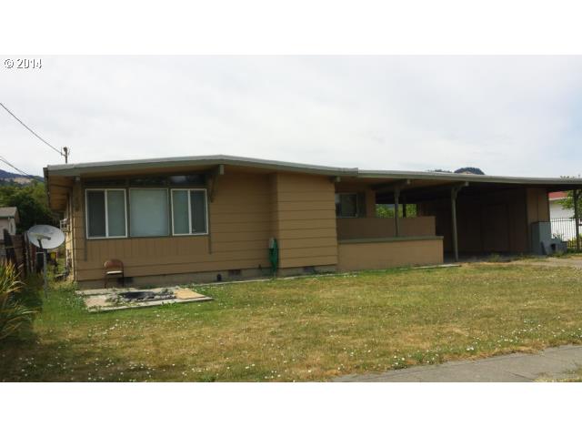 424 E Fourth Ave, Riddle, OR 97469 photo 1