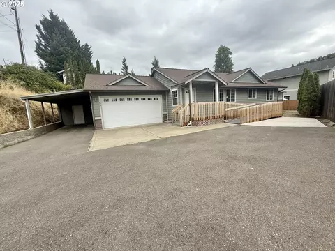 65 Pioneer Way, Winchester, OR 97495
