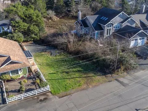 1281 S Downing St, Seaside, OR 97138