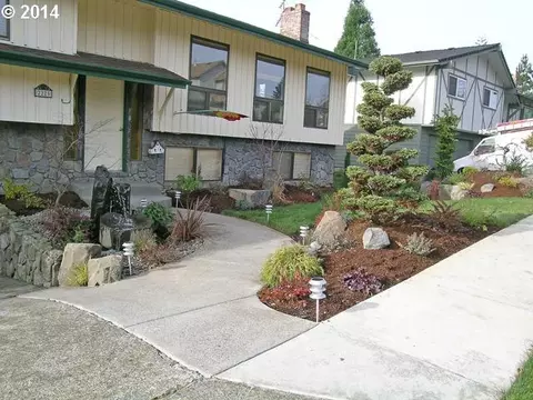 2225 SW Battaglia Pl, Gresham, OR 97080 photo 1