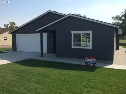 927 Barton Loop, Umatilla, OR 97882 photo 1