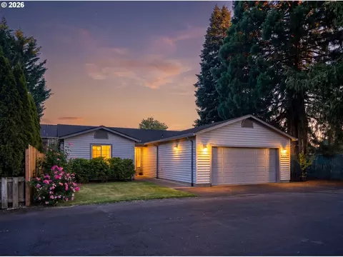 520 E Melody Ln, Newberg, OR 97132
