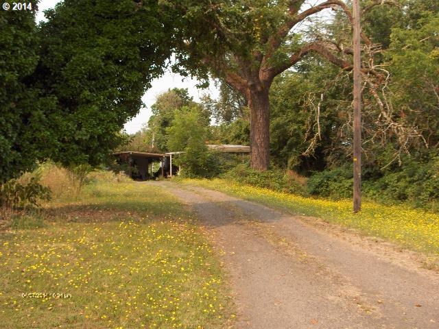 8983 Thurston Rd, Springfield, OR 97478 photo 1