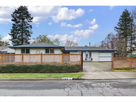 1885 Churchill St, Eugene, OR 97405
