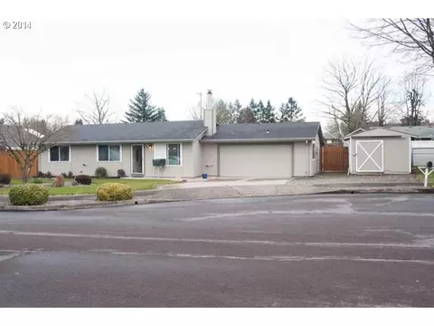 546 SE Paropa Pl, Gresham, OR 97080 photo 1