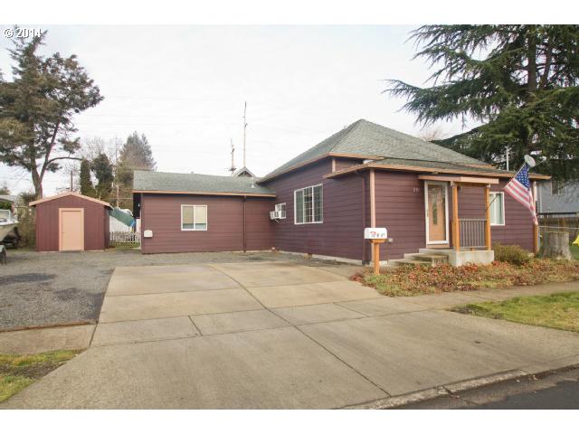 201 E 4th St, Newberg, OR 97132 photo 1