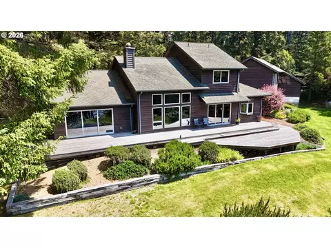 31904 Chantrelle Ln, Gold Beach, OR 97444