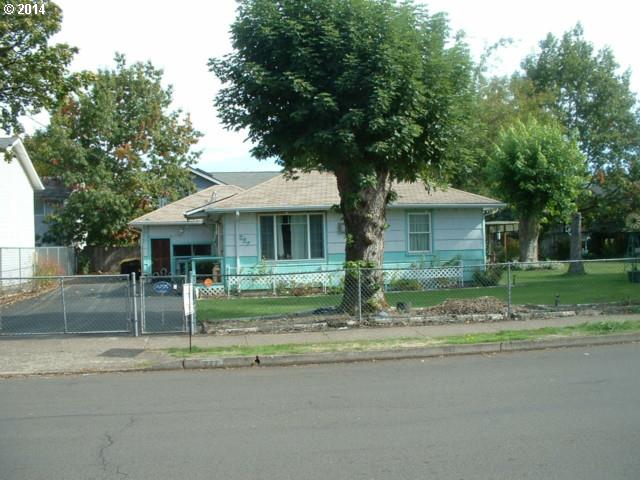 227 S 41st St, Springfield, OR 97478 photo 1