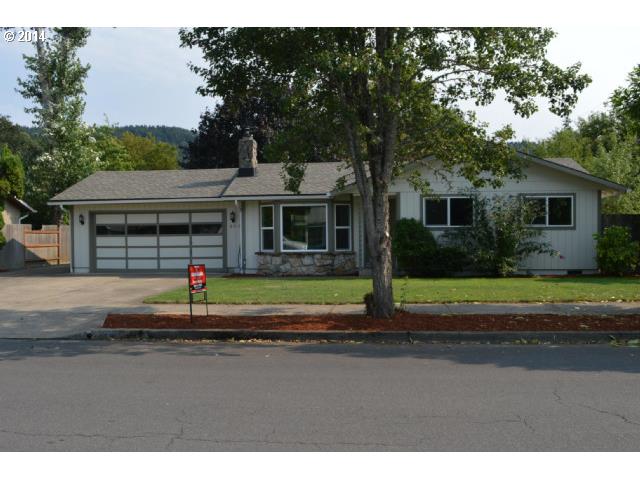 6915 D St, Springfield, OR 97478 photo 1