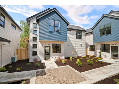 7313 N Willamette Blvd, Portland, OR 97203