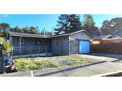 94273 Leith Rd, Gold Beach, OR 97444
