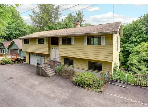 6902 SW 2nd Ave, Portland, OR 97219