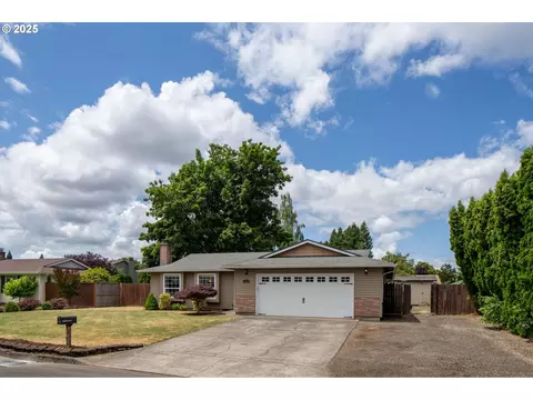 1001 S Grant St, Canby, OR 97013