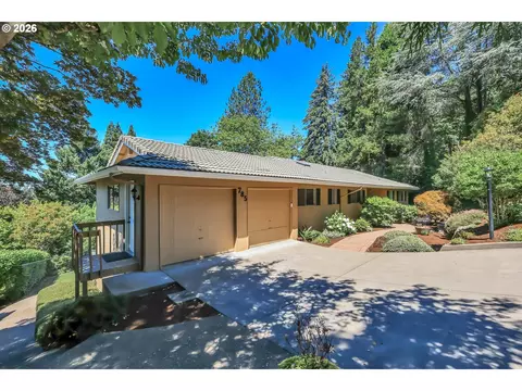 785 SW 84th Ave, Portland, OR 97225