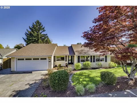 9811 SW Siletz Dr, Tualatin, OR 97062
