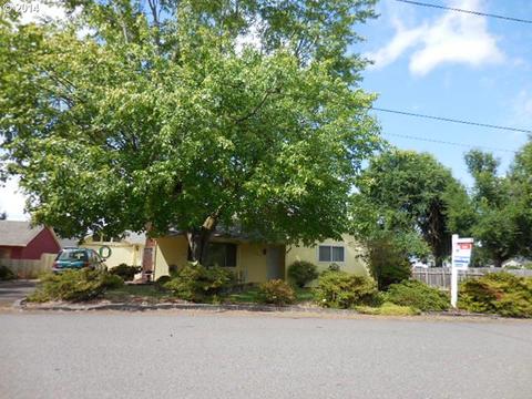 2840 Stark St, Eugene, OR 97404 photo 1