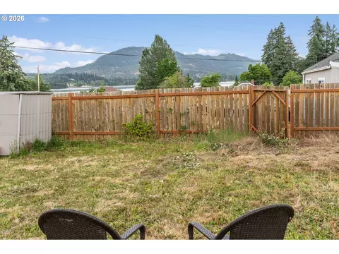 Exterior - 39094 Dexter Rd, Dexter, OR 97431 photo 2 of 3