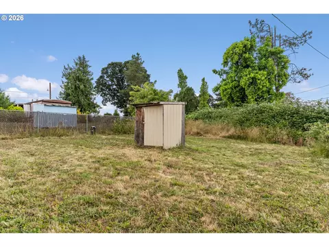 Exterior - 39094 Dexter Rd, Dexter, OR 97431 photo 1 of 3