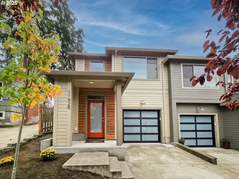 11828 SE Pine St, Portland, OR 97216