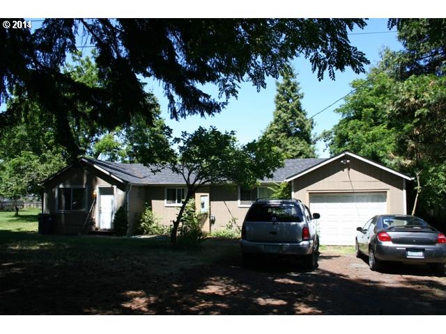 698 Nighthawk Ln, Springfield, OR 97477 photo 1