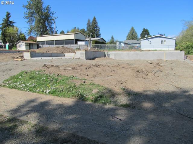 650 E 7th St, Lafayette, OR 97127 photo 1