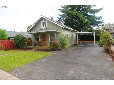 325 W Exeter St, Gladstone, OR 97027 photo 1