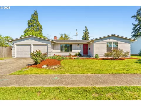 2267 Dornoch St, Springfield, OR 97477