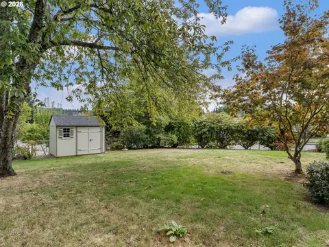 Exterior - 2930 SW Brixton Ave, Gresham, OR 97080 photo 9 of 9