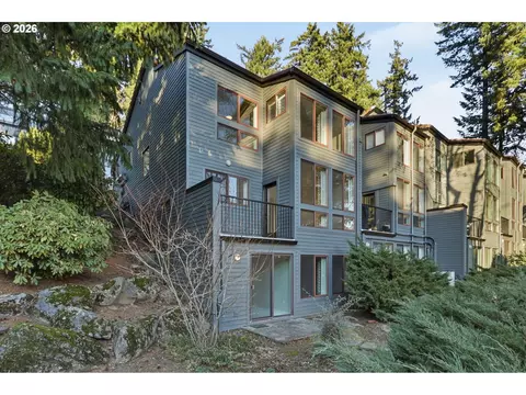 4466 Thunder Vista Ln, Lake Oswego, OR 97035