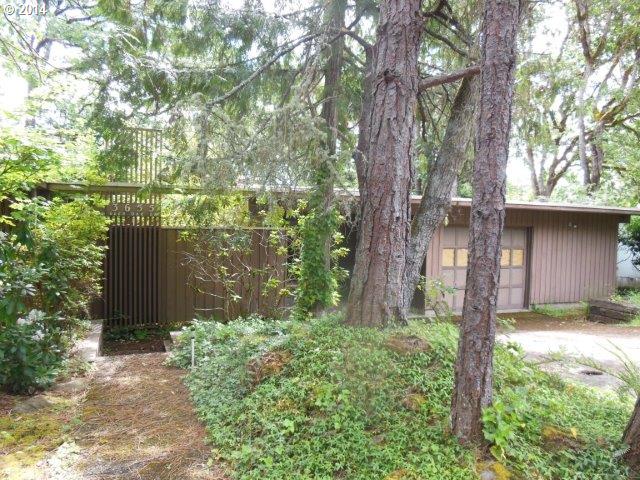 3655 Glen Oak Dr, Eugene, OR 97405 photo 1