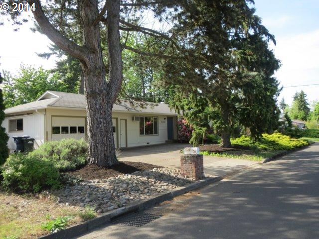 2112 N Park Ave, Eugene, OR 97404 photo 1