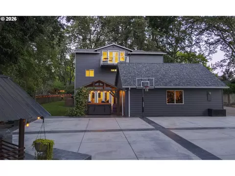 Exterior - 1359 Hammock St, Eugene, OR 97401 photo 4 of 13
