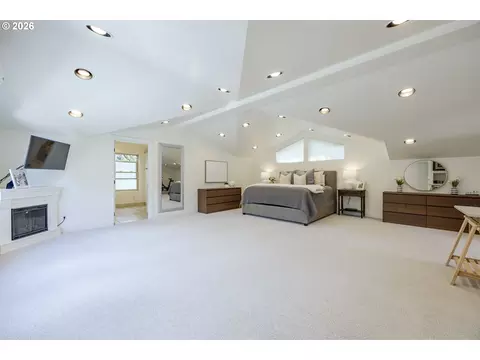 Bedroom - 1359 Hammock St, Eugene, OR 97401 photo 4 of 6