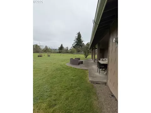 Exterior - 85806 Loop Ln, Eugene, OR 97405 photo 2 of 3