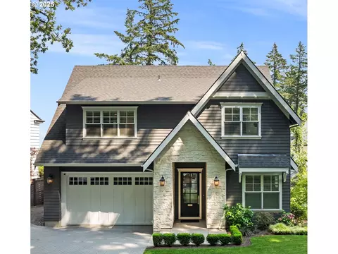 2097 S Military Rd, Portland, OR 97219