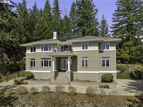 11295 SE Lenore St, Happy Valley, OR 97086