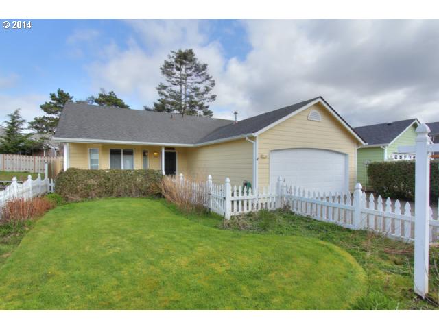 440 9th Ave, Seaside, OR 97138 photo 1