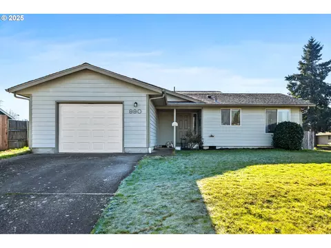 990 Cheryl St, Aumsville, OR 97325