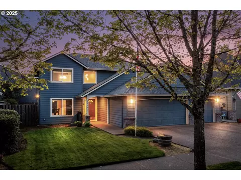 22647 SW Saunders Dr, Sherwood, OR 97140