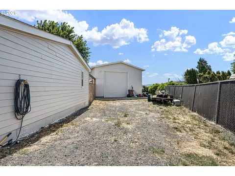 Other - 4923 Morely Loop, Eugene, OR 97402 photo 4 of 10