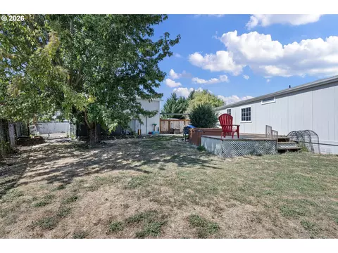 Exterior - 4923 Morely Loop, Eugene, OR 97402 photo 3 of 9