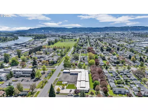 View/Area - 1629 7th Ave, Longview, WA 98632 photo 5 of 7