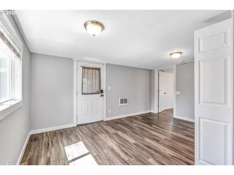 Other - 1629 7th Ave, Longview, WA 98632 photo 3 of 19