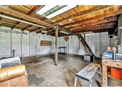 Other - 1629 7th Ave, Longview, WA 98632 photo 15 of 19